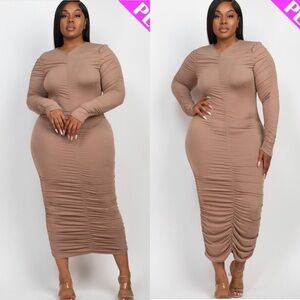 WOMEN’S PLUS SIZE LONG SLEEVE BODYCON RUCHED MIDI DRESS TAUPE/GRAY